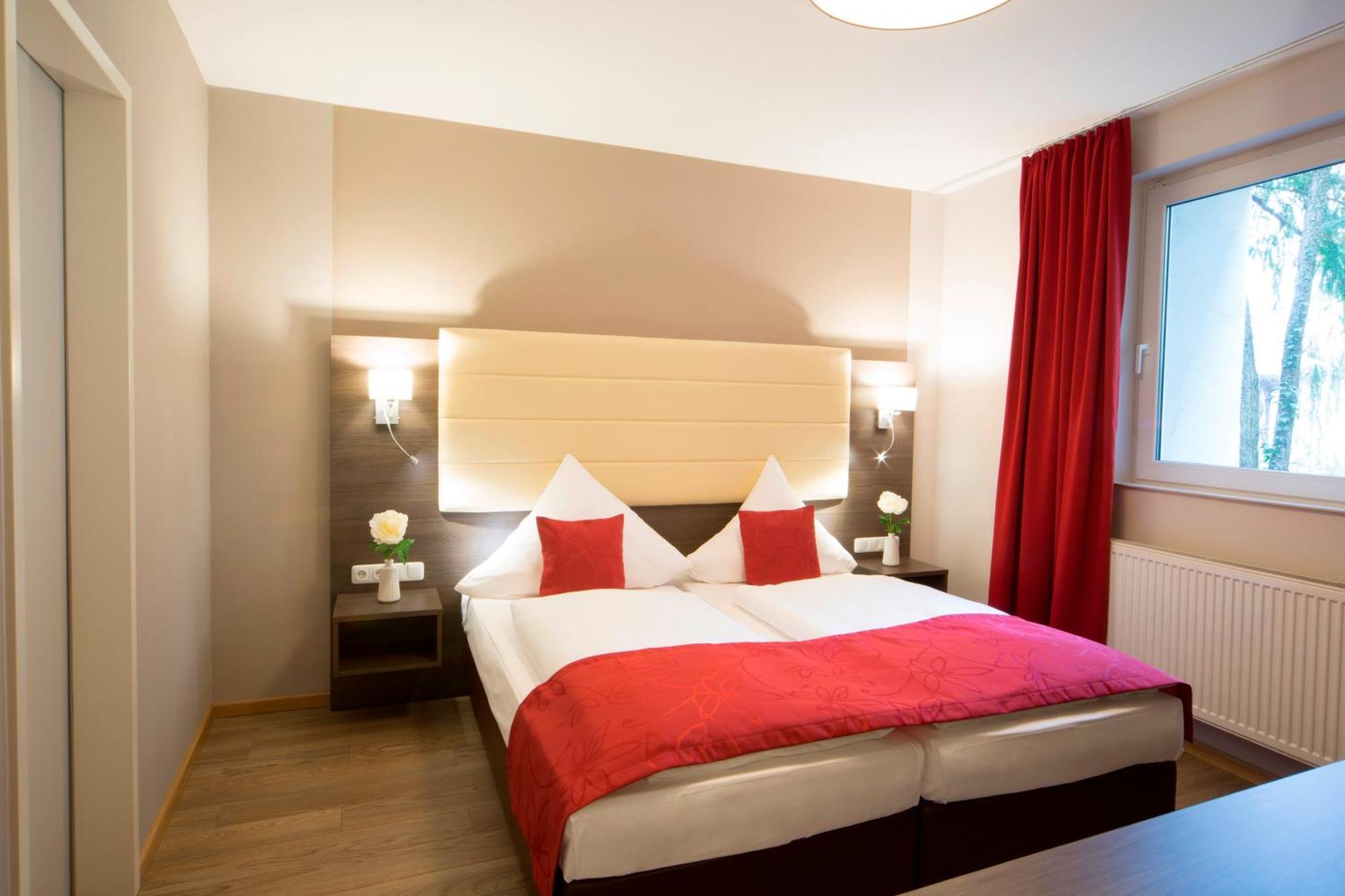 Koos Hotel&apartments - Aparthotel 4*